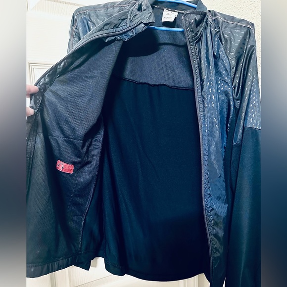 WOMANS/MENS SMALL LIGHTLY LINED RUSSELL (Dri-Power)JOGGER JACKET. - Picture 2 of 5